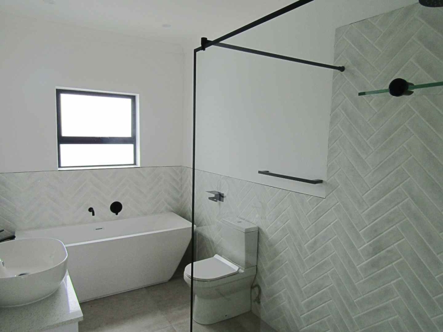 3 Bedroom Property for Sale in Shelley Point Western Cape